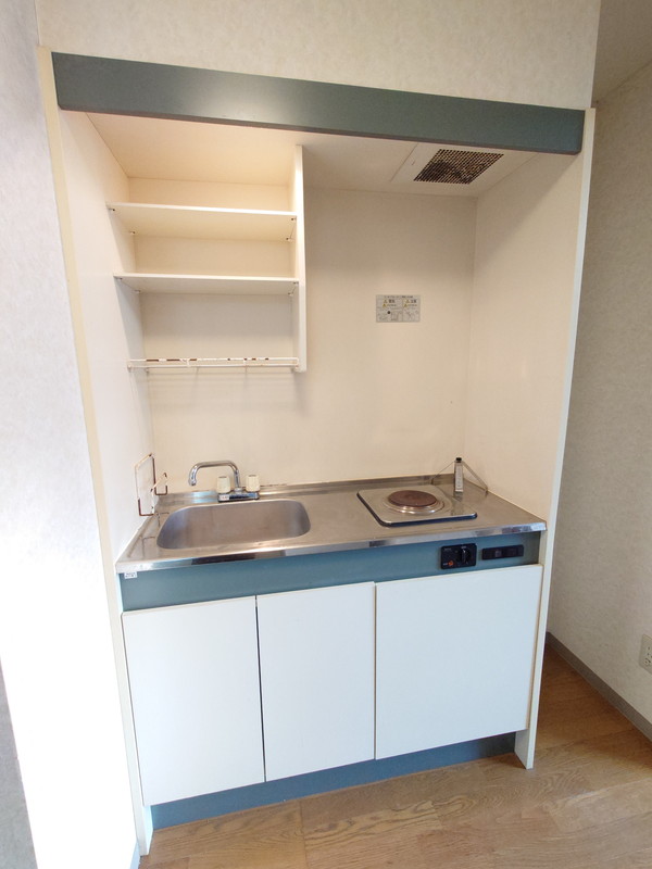 キッチン　他部屋写真　1口電気コンロ