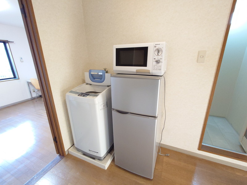 その他設備　他部屋写真　冷蔵庫・電子レンジ・洗濯機設置済み