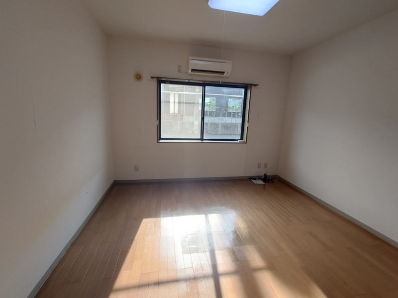 居室・リビング　他部屋写真