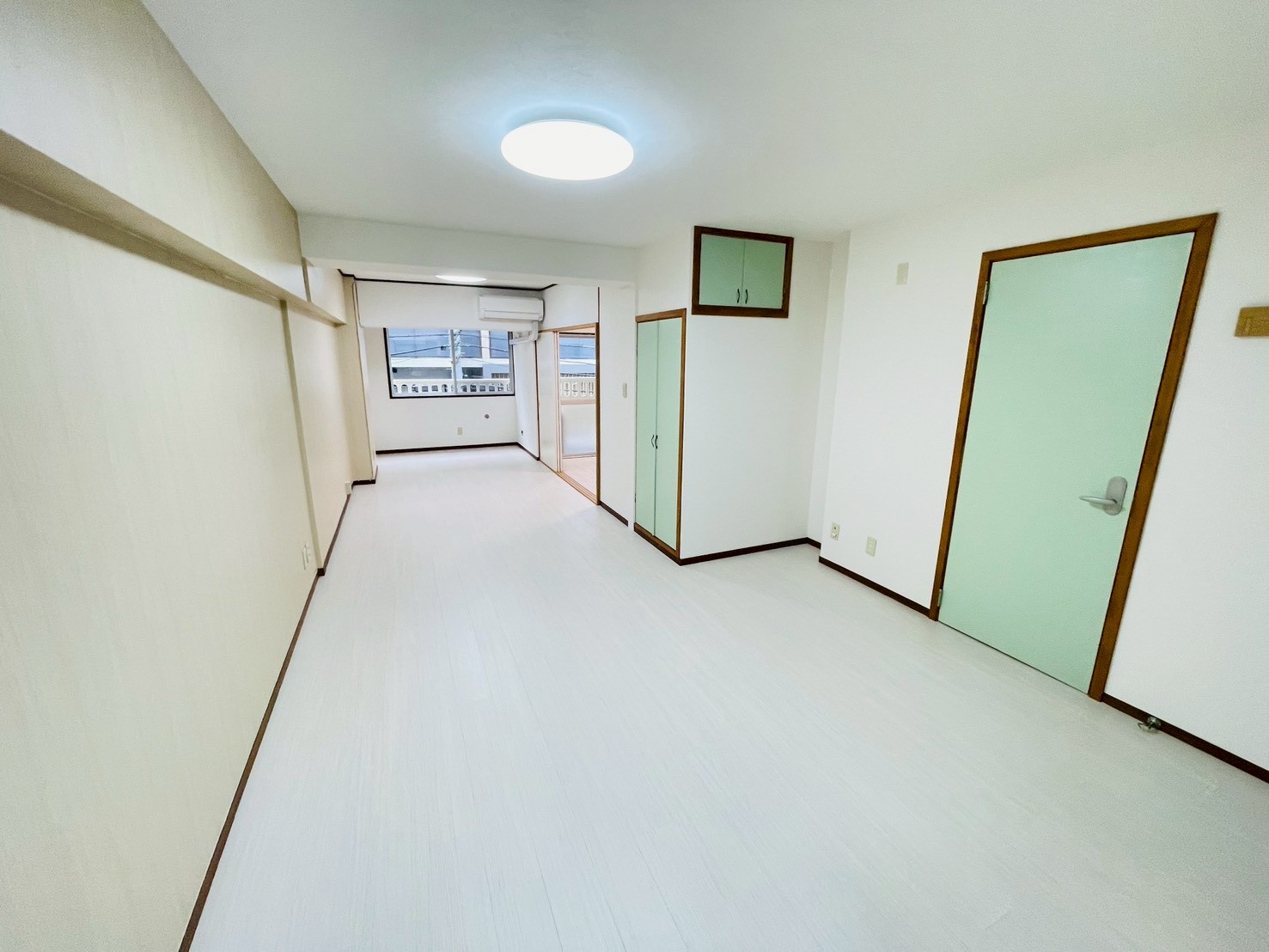 迦葉武蔵野第三マンションの居間写真