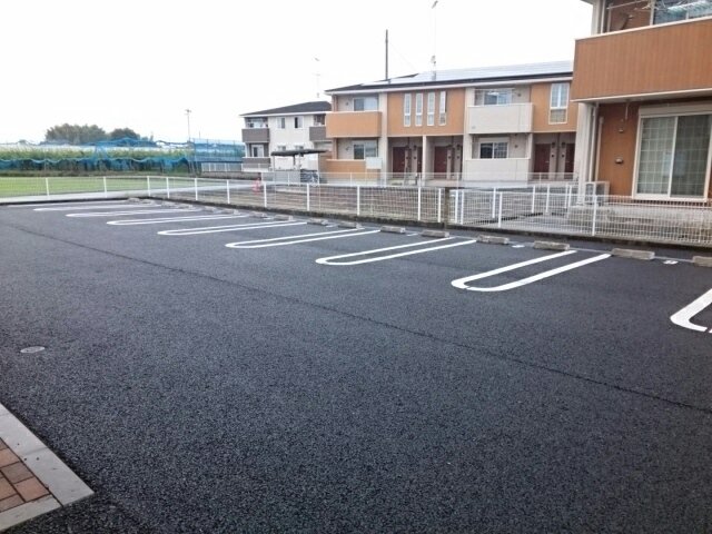 駐車場　車をお持ちの方に嬉しい駐車場付きの物件です