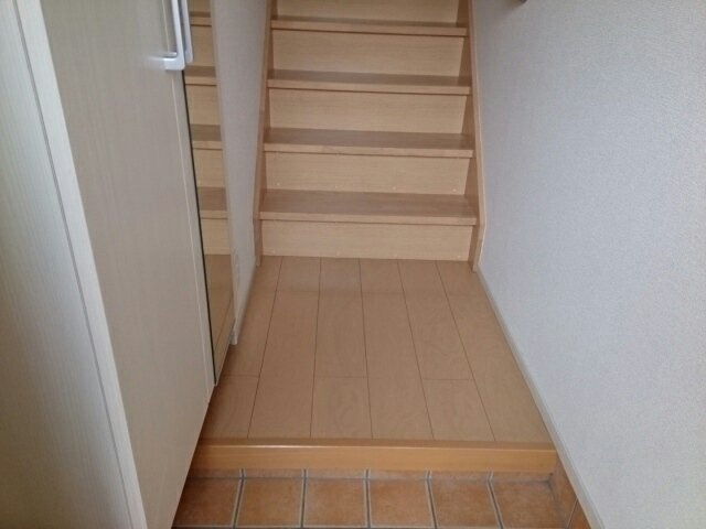 玄関　シンプルで使いやすい玄関です
