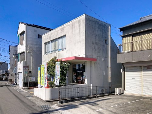 郵便局　高知螢橋郵便局（郵便局）まで105m