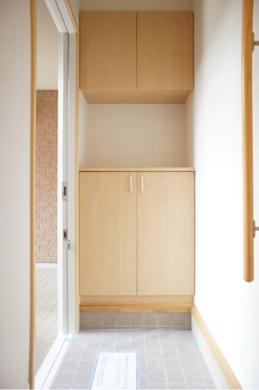 玄関　図面と現状に相違がある場合には現状を優先