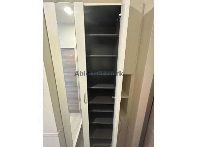 収納　シューズボックス