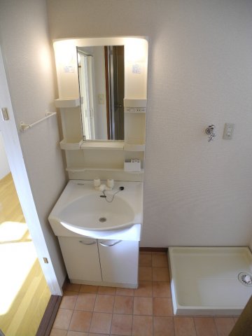 洗面設備　現況を優先します