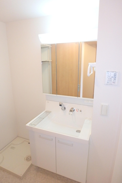 洗面設備　洗髪洗面化粧台