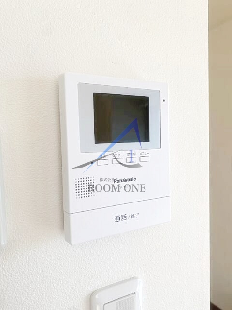 セキュリティ　モニター付きインターホンです。