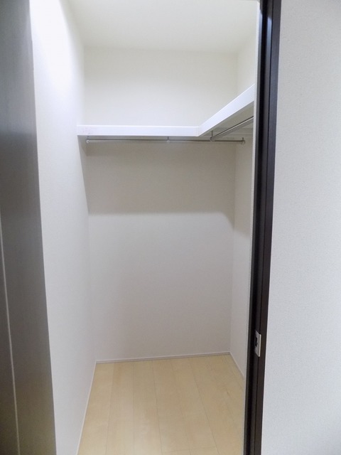 収納　同一施工会社同一仕様写真