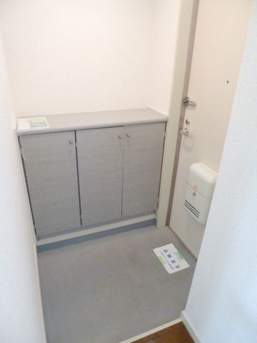 玄関　★お部屋探しは株式会社タウンハウジング東京まで★