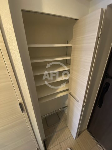 玄関　コンフォリア京町堀　玄関スペース