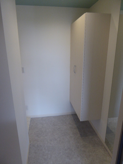 その他部屋・スペース　２０２　玄関（姿見鏡・シュズＢＯＸトールサイズ）