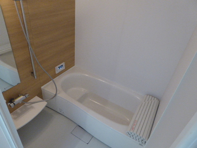 バス・シャワールーム　２０２　追焚機能付一坪風呂