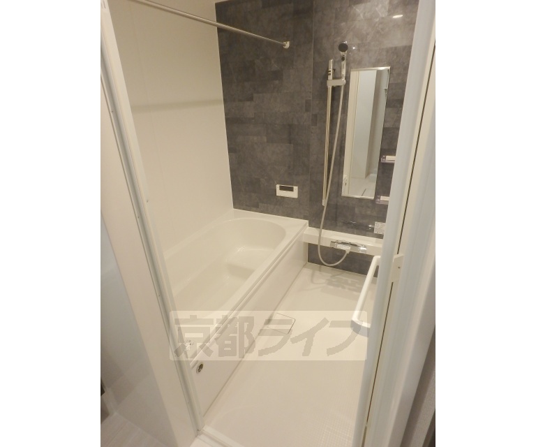 バス・シャワールーム　浴室です。