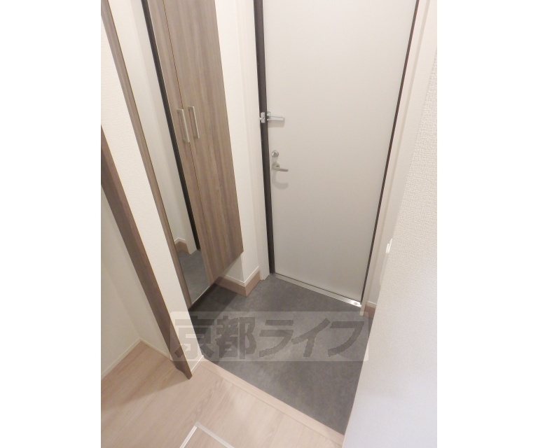 玄関　玄関です。