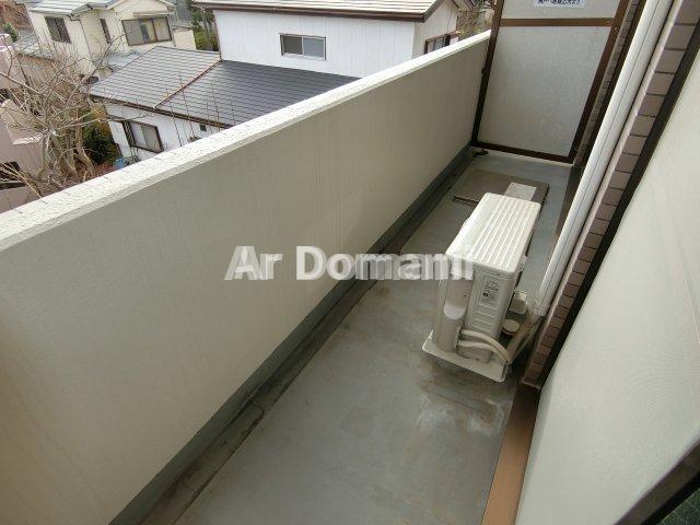 バルコニー　反転タイプのお部屋の写真です。