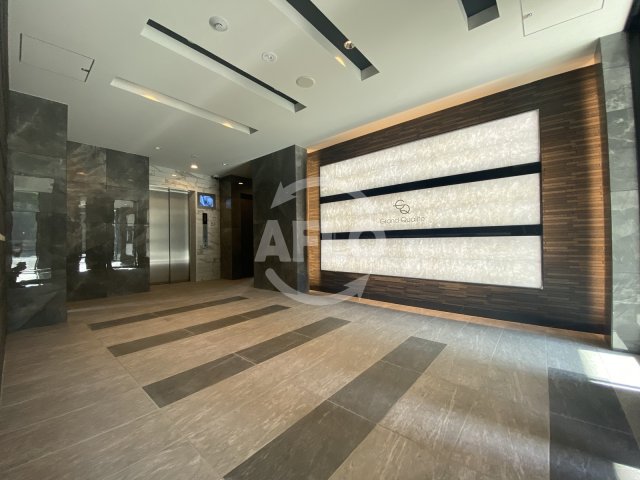 ロビー　グランカリテ北梅田　ロビー