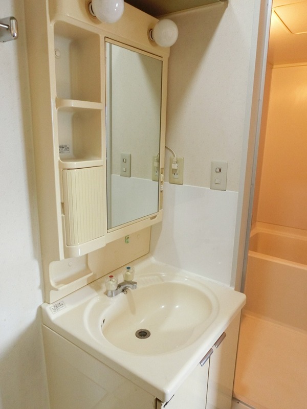洗面設備　別部屋参考写真