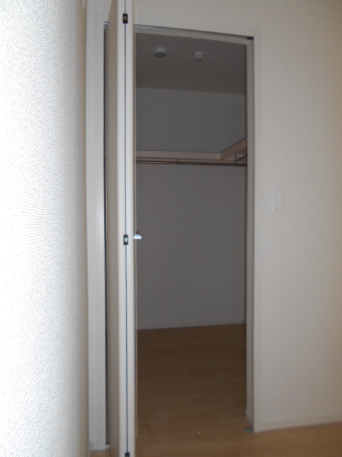 収納　寝室内収納（ウォークインクローゼット）完備