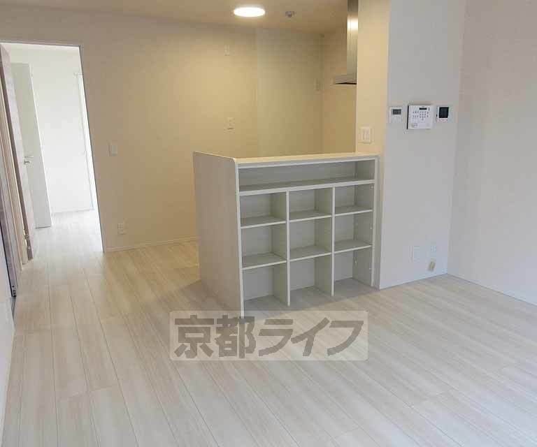 居室・リビング　清潔感のあるリビングです！