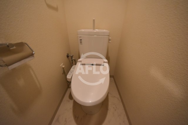 トイレ　エスライズ天満橋　トイレ