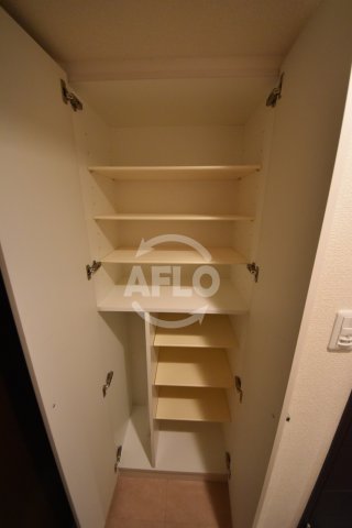 収納　エスライズ天満橋　シューズボックス