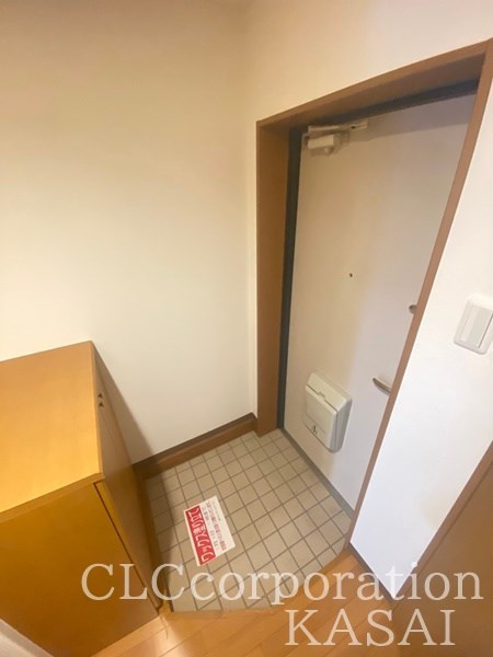 玄関　※参考写真