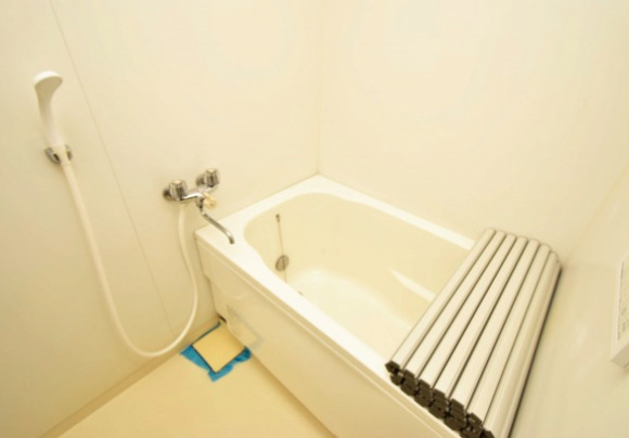 バス・シャワールーム　お風呂で日々の疲れを落としましょう