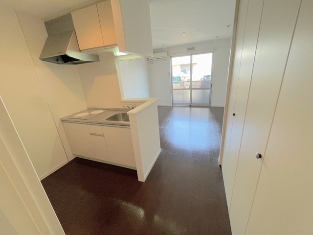 キッチン　写真は同間取り別室です