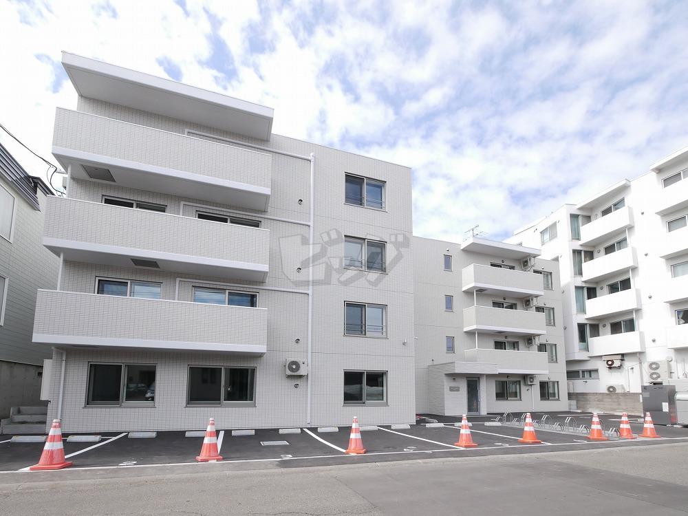 建物外観　都市ガス完備の人気のデザイナーズマンションです♪