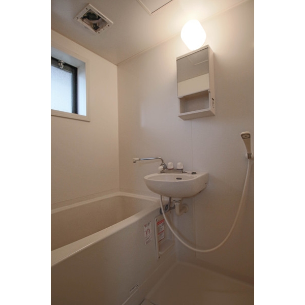 バス・シャワールーム　同じ建物の別のお部屋