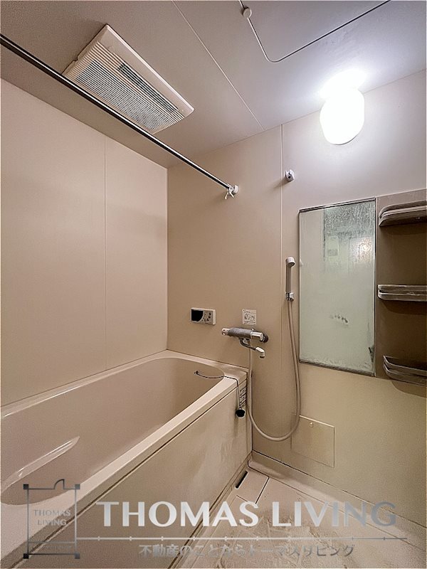 バス・シャワールーム　一日の疲れをゆっくり癒してください。