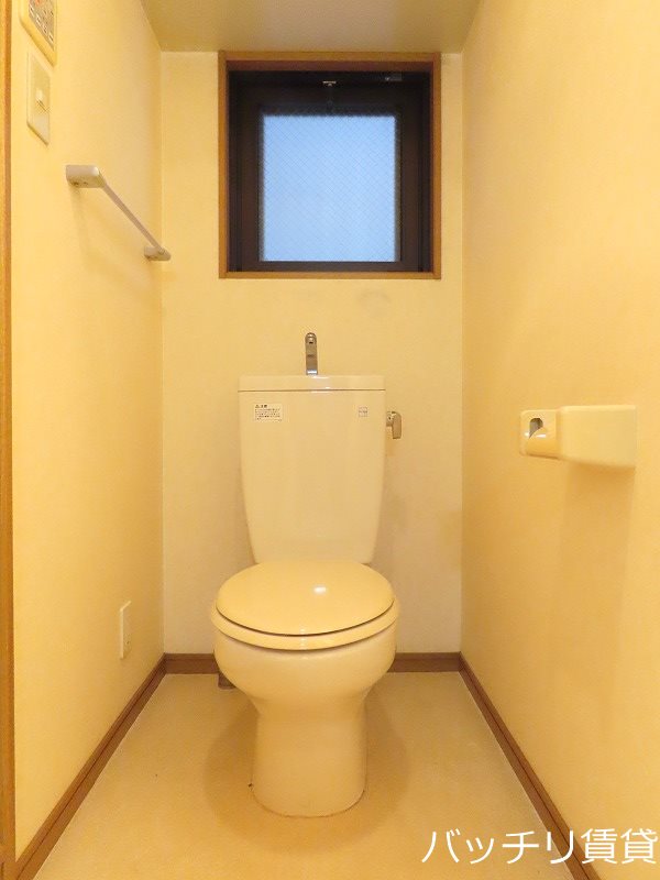 トイレ　同型タイプの為現状優先