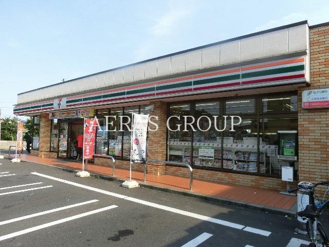 コンビニ　セブンイレブン江戸川春江町3丁目店（コンビニ）まで120m