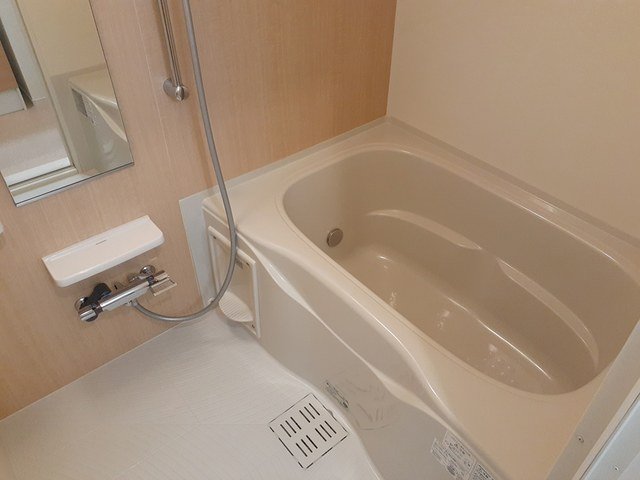 バス・シャワールーム　お風呂で日々の疲れを落としましょう