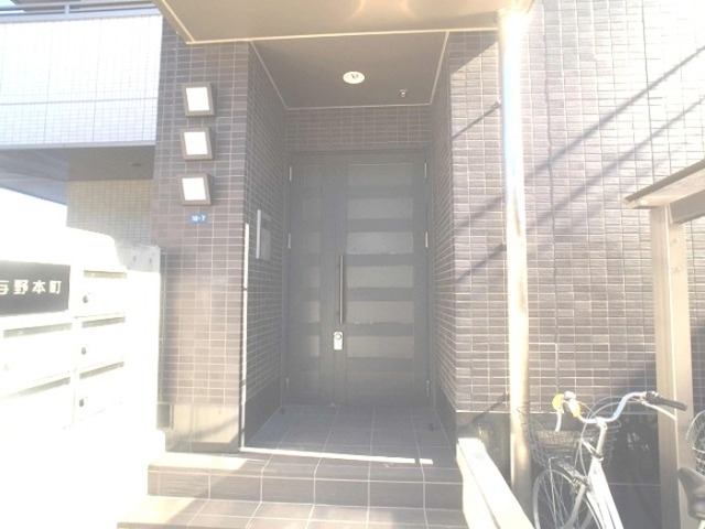 エントランス　エントランス