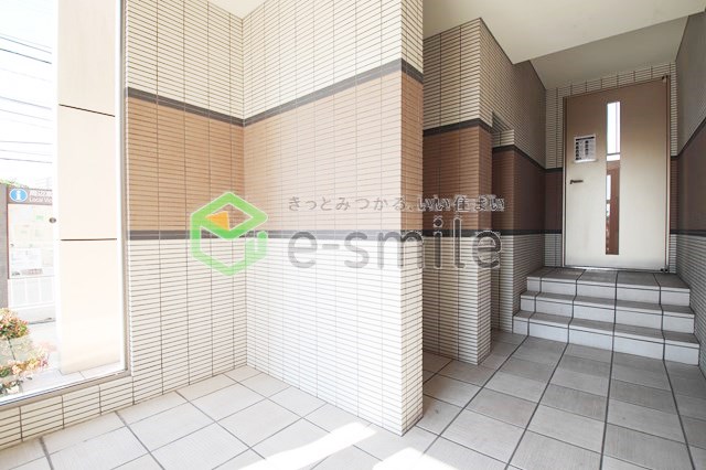 ロビー　落ち着いたロビーです