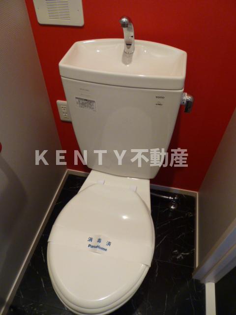 トイレ　コンパクトで使いやすいトイレです