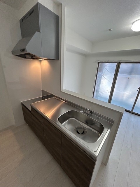 キッチン　料理するのに申し分ないスペース