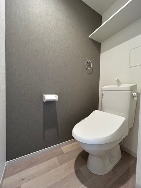 トイレ　温水洗浄便座付き♪