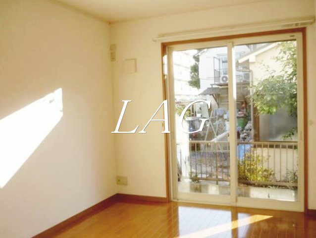 居室・リビング　洋室のお部屋(同仕様)です。