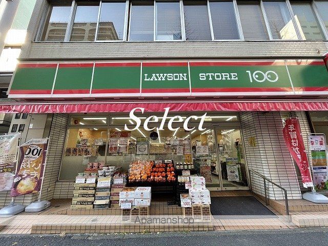 コンビニ　ローソンストア１００（コンビニ）まで123m