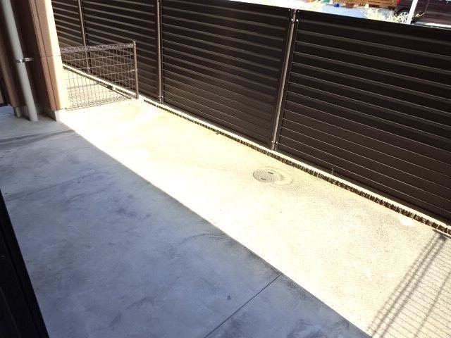 バルコニー　※別号室の写真です。