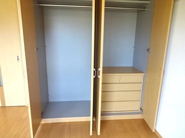 収納　※別号室の写真です。