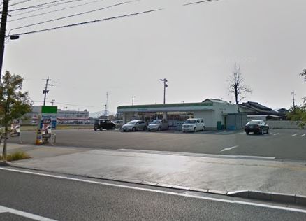 コンビニ　ファミリーマート 行橋安川通り店（コンビニ）まで738m
