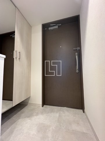 玄関　スプランディッド難波キャトル　玄関