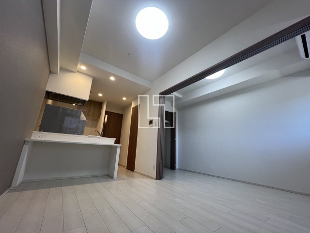 居室・リビング　スプランディッド難波キャトル　リビング