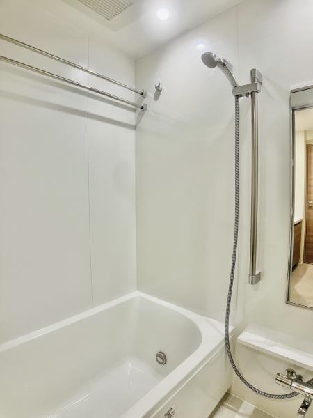 バス・シャワールーム　ゆったり過ごせるお風呂です