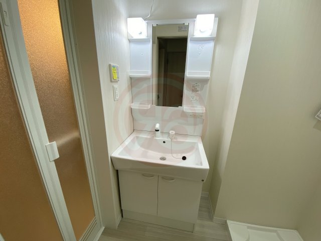 洗面設備　同一施工