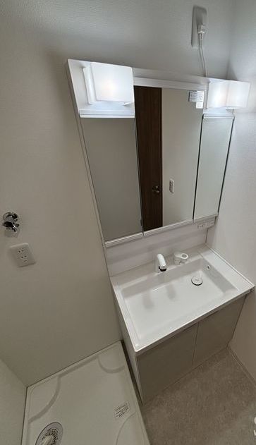 洗面設備　同仕様